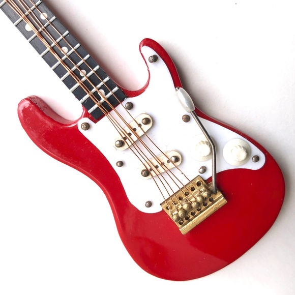 Mini Electric Guitar Fender Instrument Hanging Ornament Red Broadway Gifts music - Picture 4 of 13